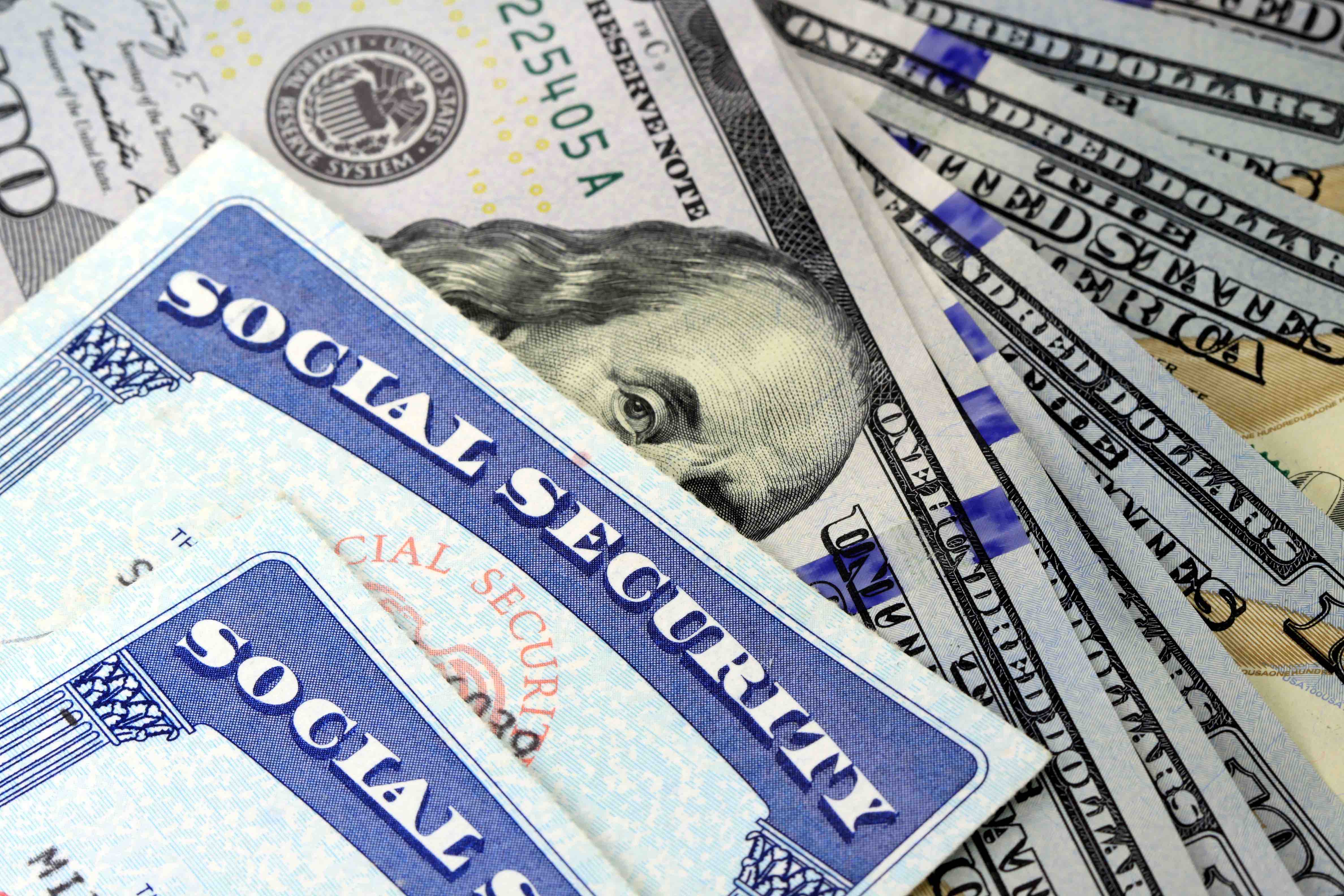 Social Security Gets Massive 5.9% Raise in 2022